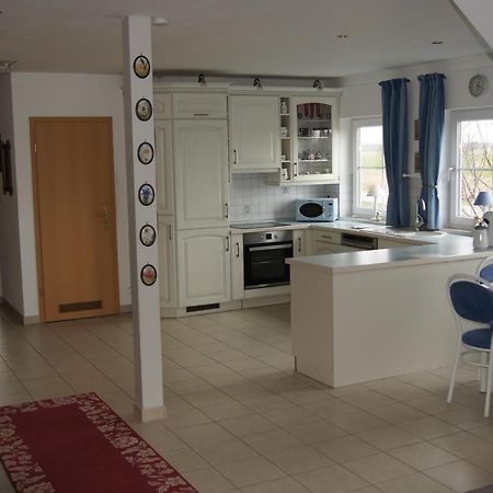 Grosse Ferienwohnung Heiligenstedten Exterior foto