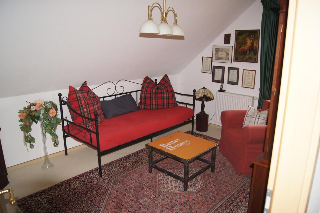 Grosse Ferienwohnung Heiligenstedten Exterior foto
