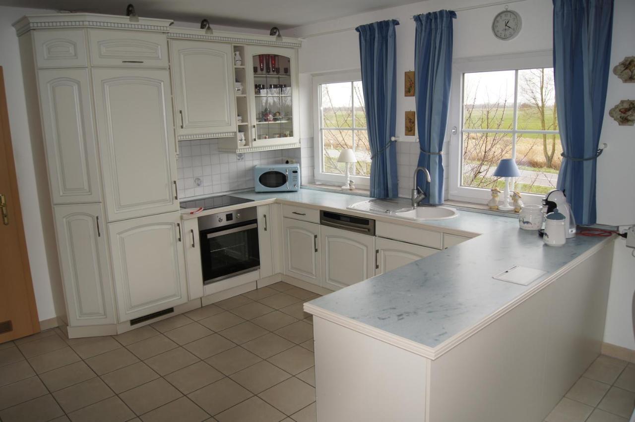 Grosse Ferienwohnung Heiligenstedten Exterior foto