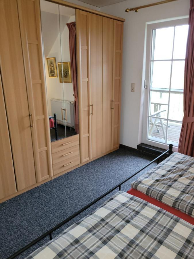 Grosse Ferienwohnung Heiligenstedten Exterior foto